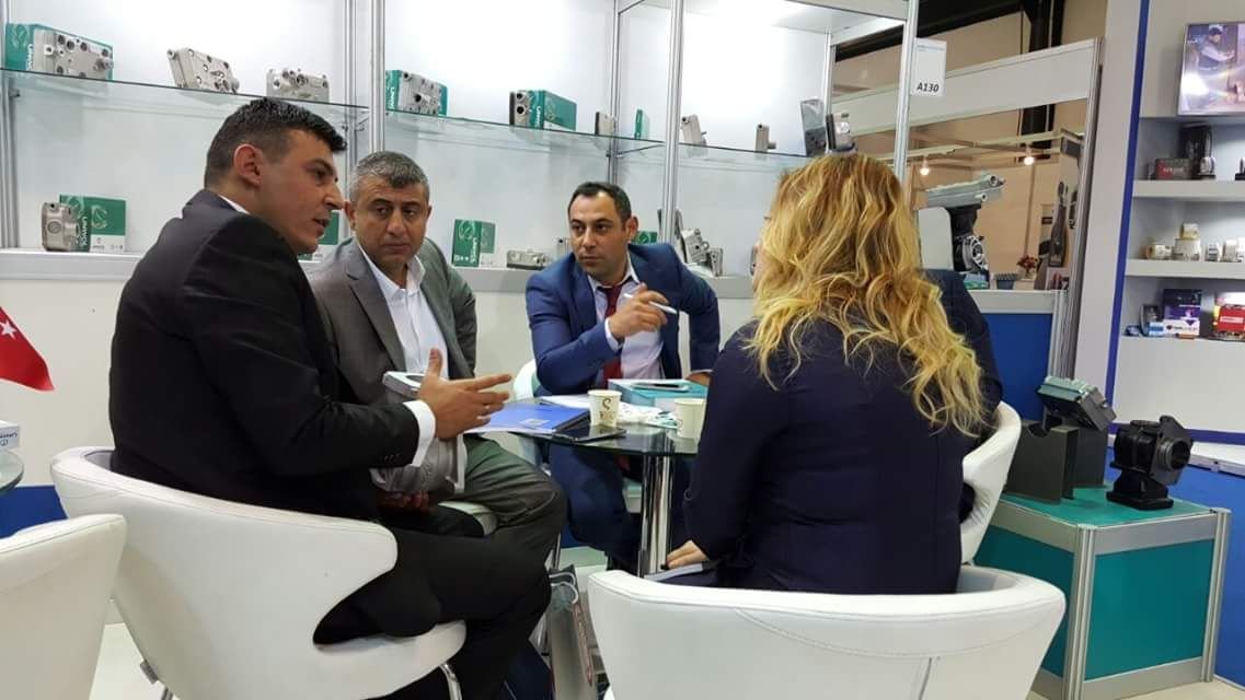 Top benefits of hiring our trucking service